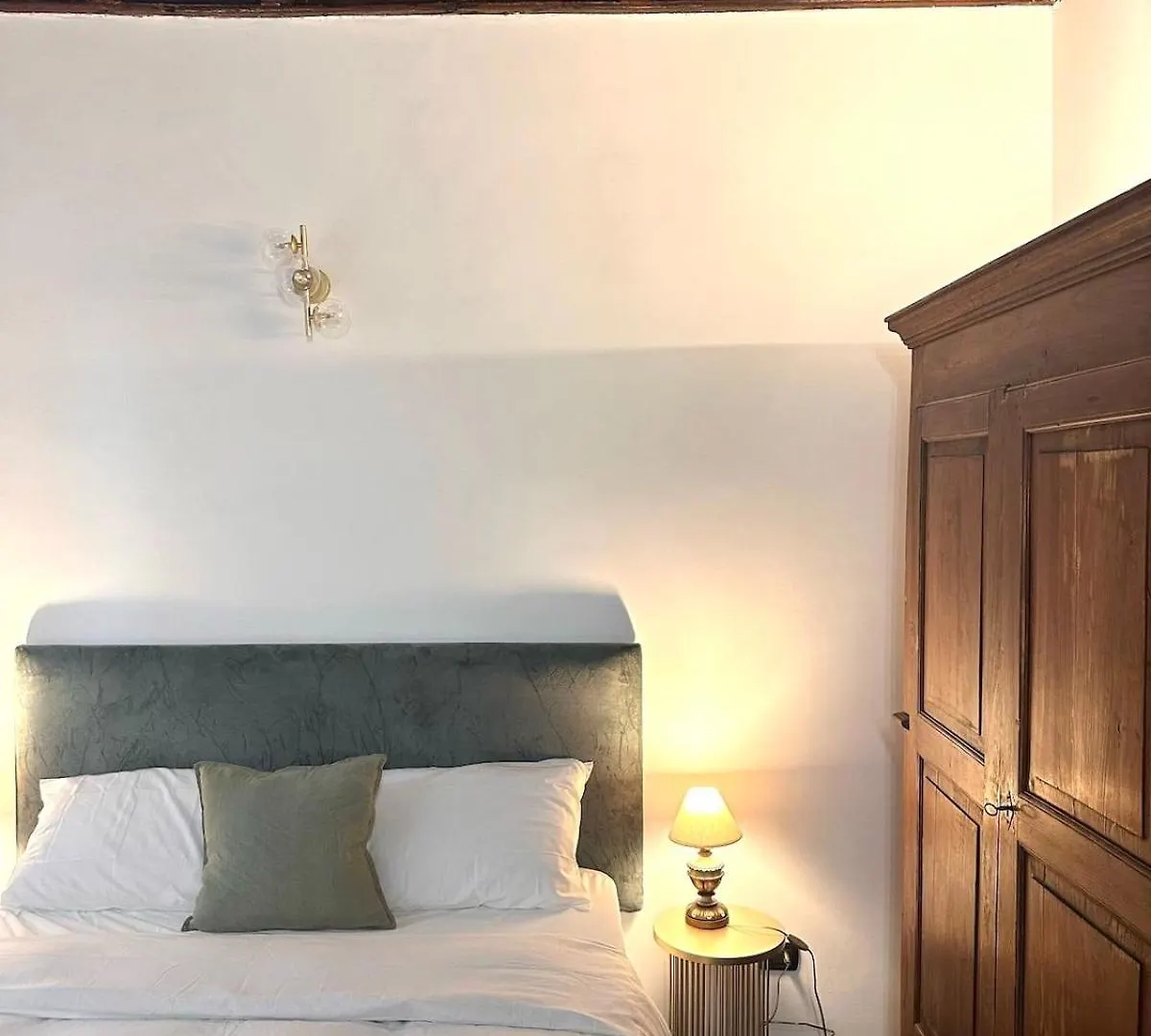 Elegant Apartment In Rome'S Historic Center 0*, Rzym