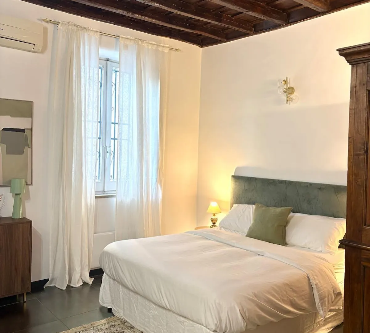 Elegant Apartment In Rome'S Historic Center