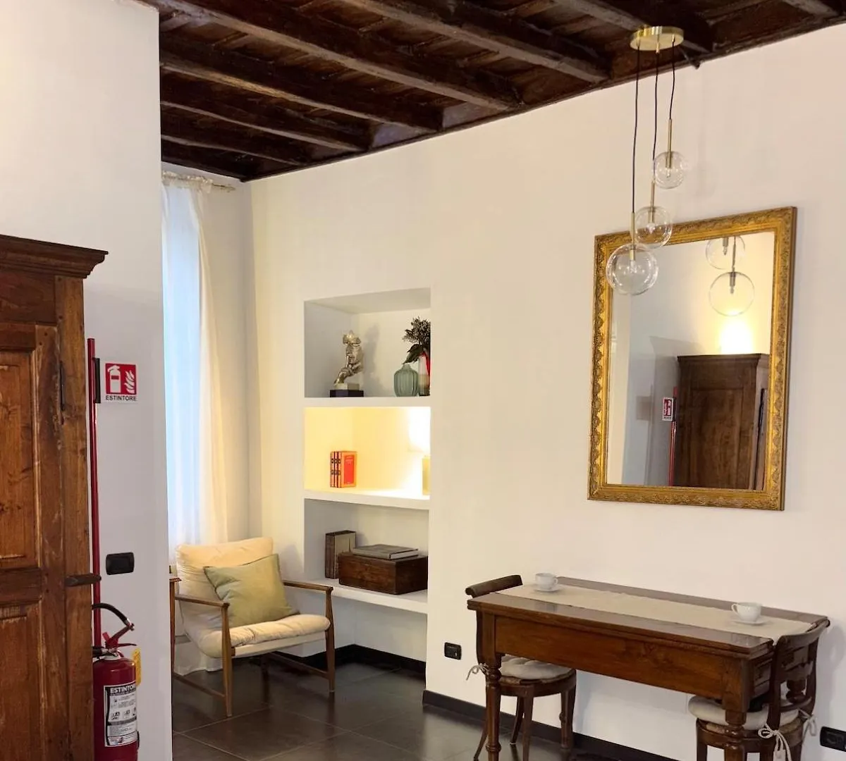 Elegant Apartment In Rome'S Historic Center